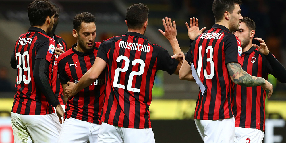 Tifosinya Harap Bersabar, Milan Dicoret dari Liga Europa thumbnail